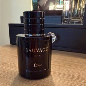 Dior Sauvage Elixir in Elegant Black